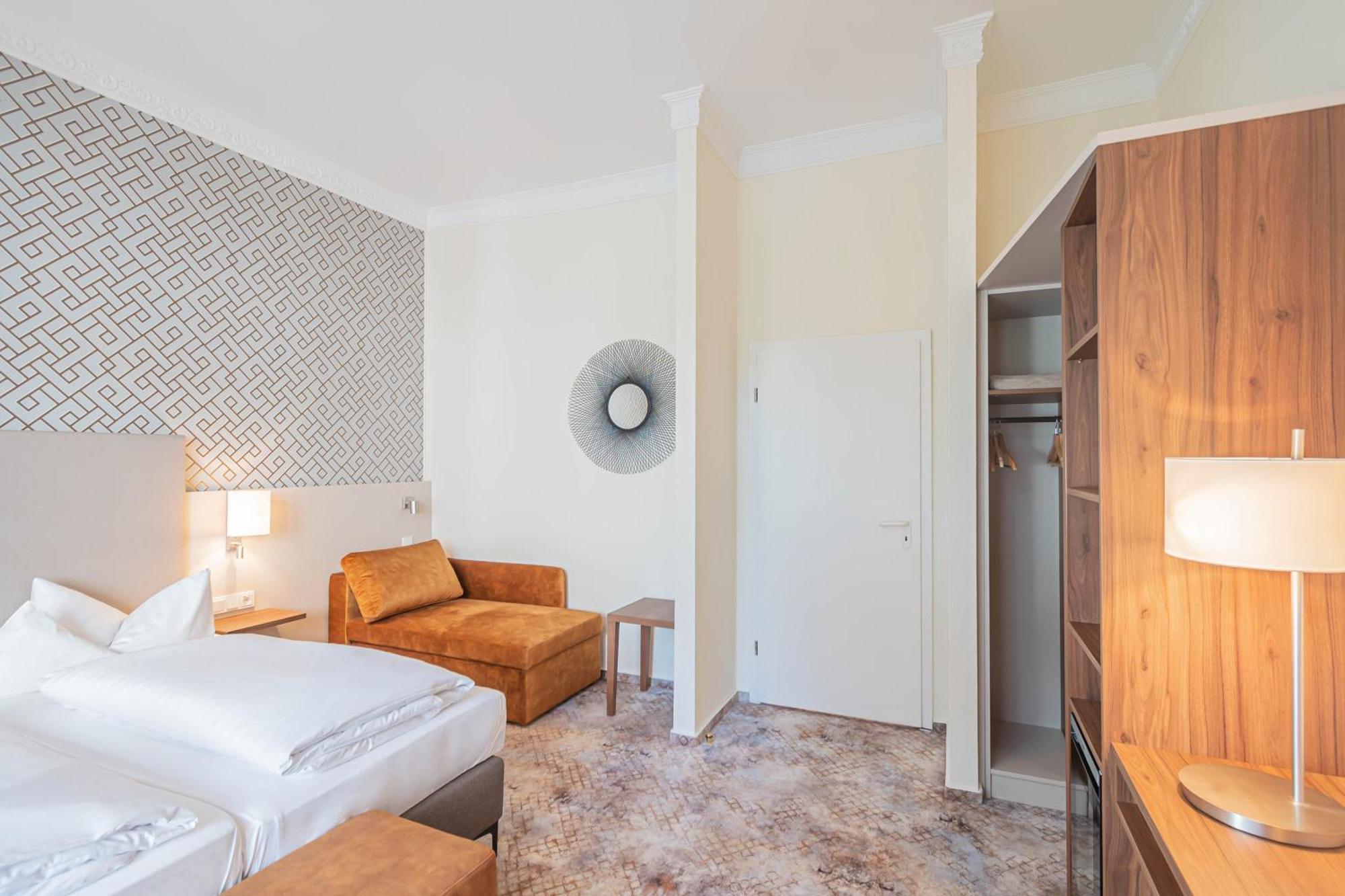 Hotel Villa Am Kurpark Бад-Хомбург-фор-дер-Хёэ Номер фото